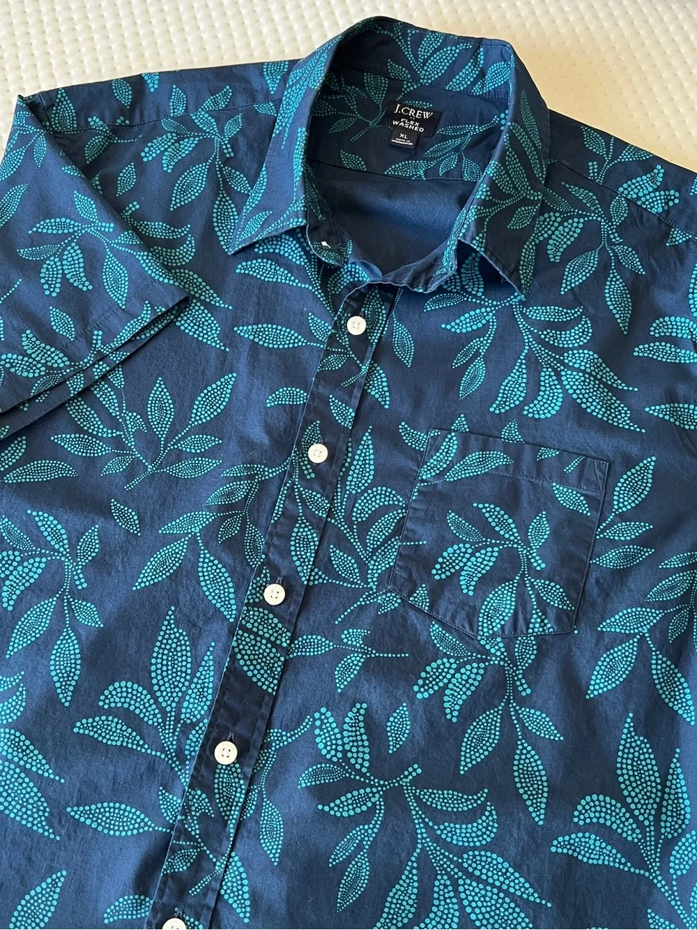 J. Crew Flex Washed Shirt Mens XL Navy Teal Print Short Sleeve Button Down NWOT